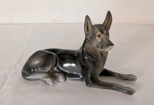 Hollohaza Ungarn Porzellan Figur Porzellanfigur liegender Hund Schäferhund