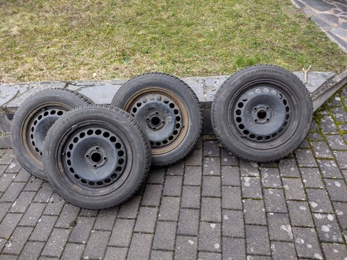 Winterreifen auf stahlfelge - winterreifen,