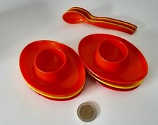 Eierbecher m. Ablage inkl. Löffel Kunststoff mehrfarbig 70er neuwertig in OVP
