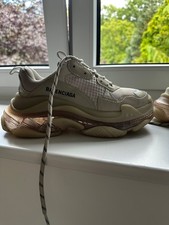 balenciaga triple s 37