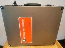 Notfall Arztkoffer/ Rettungskoffer Heraeus ohne Inhalt inkl. 2 Schlüssel Zustand