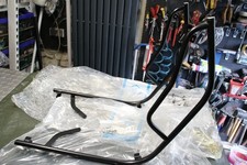 Sturzbügel (Beinschild) Schwarz NOS ohne Stange vermutlich Vespa PK Automatik ??