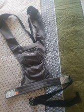 Babytrage Ergobaby Embrace wie neu grau