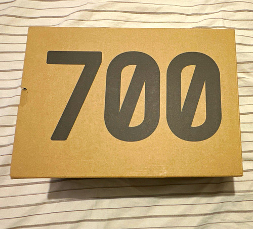 Adidas yeezy boost - boost, 700