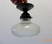 Deckenlampe gebauchter Schirm