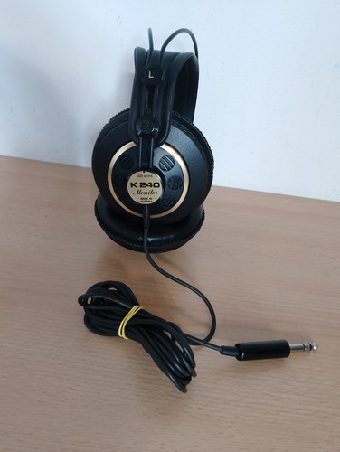 Akg k240 studio monitor - akg,