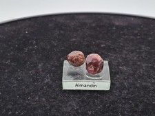Almandin Granat Kristalle