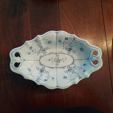 sehr schöne seltene Rauenstein Brotschale / Schale Länge: 28 cm Höhe 6,4 cm