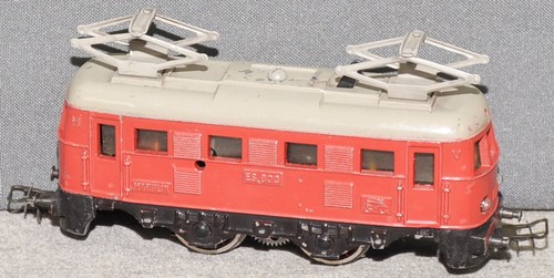 Märklin 790 lok - 790, rot
