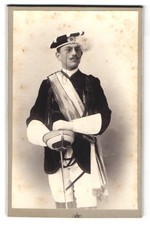 Fotografie Karl Bauer, Karlsruhe i. B., Zähringer-Str. 41, Student im vollen Wi 