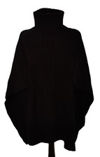 PONCHO Schwarz Zopfmuster