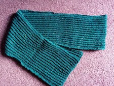 Winter Strickschal, petrol grün meliert mit Wolle, Handarbeit, NEU