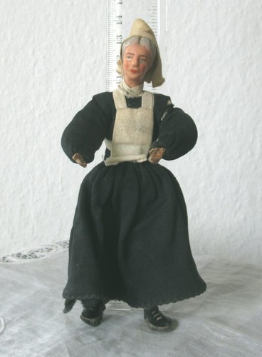 Alte biegepuppe - alte,