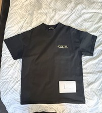 Konvolut von Kleidung Designer