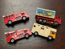 vier mal alter Matchbox Lkw