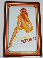 Blechschild  Blonde Dynamite Sexy pin Up Girl Nostalgie  20 x30