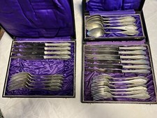 BESTECK FÜR 11 PERSONEN *