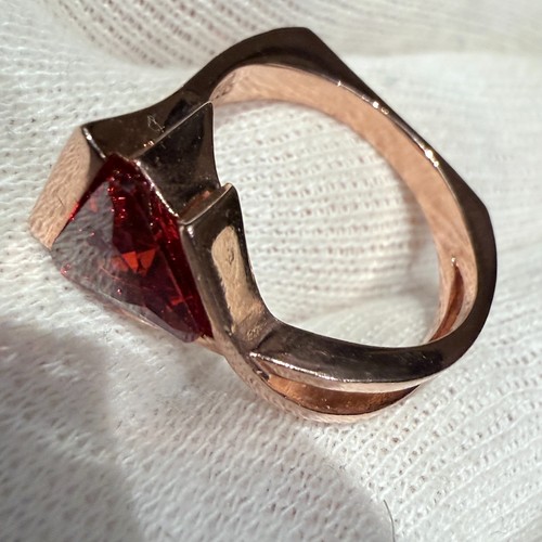 Eleganter verlobungsring aus - eleganter,