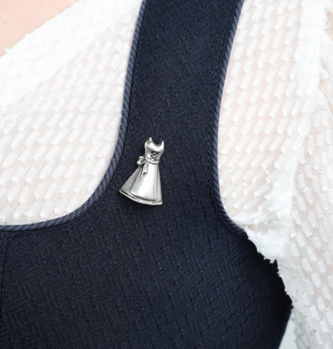 Marjo ansteck pin dirndl - ansteck,