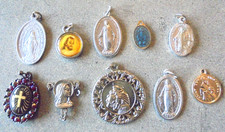 10 Teile Schmuck religiöse Anhänger verschiedene Designs und Farben Nr. 4181