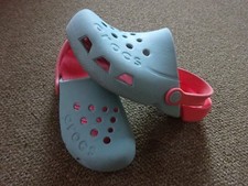 Crocs - 32 33 - Badeschuhe -