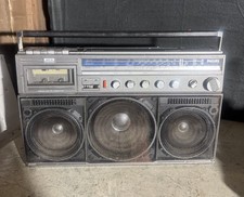 PHILIPS D8444 BOOMBOX