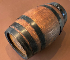 Alt kleines Holz Fass Krone