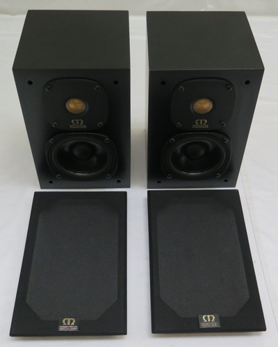 Monitor audio one - /,