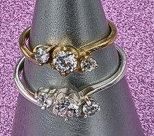 massiv Sterling Silber 925 zierlicher Ring mit 3 Zirkonias Silber oder vergoldet