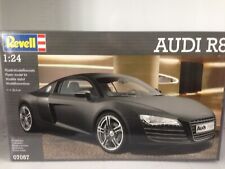 +++ Revell AUDI R8 1:24 07057