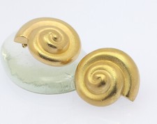 ♦ Muschel Ohrclips in 18 kt