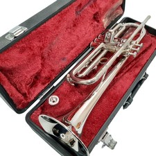 YAMAHA YTR-1310 Trompete