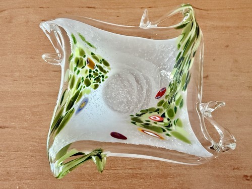 Wunderschöne kleine schale - kleine,
