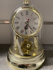 Drehpendeluhr mit Kuppel