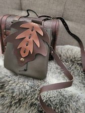 Grüne Blatttasche Elfentasche