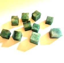 Natürliche grüne Smaragde Rohstein Würfel ca. 60-70 Carat/2 Stück