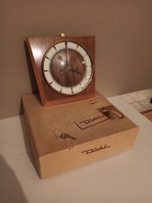 Schöne alte Wanduhr