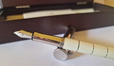 Füller Füllfederhalter