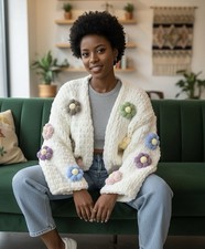 handgestrickte Strickjacke