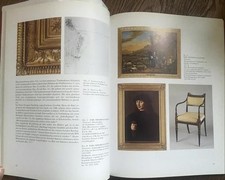 Ein Architekt rahmt Bilder