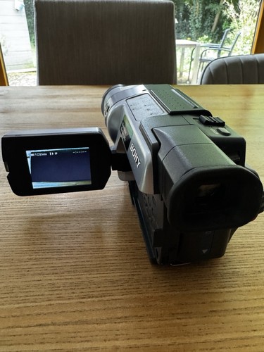 Sony handycam dcr - sony,