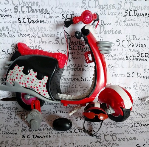 Monster high ghoulia yelps - ghoulia,