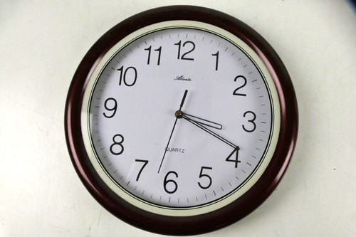 Atlanta wanduhr quartz - wanduhr,