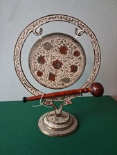 Tischgong Messing mit floralem
