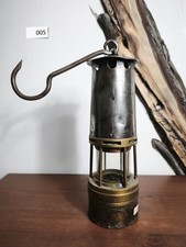 Historische Bergbau-Öllampe