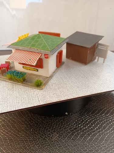 Eisenbahn modelbau kiosk und - 1,