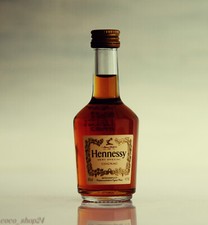 HENNESSY VERY SPECIAL COGNAC/