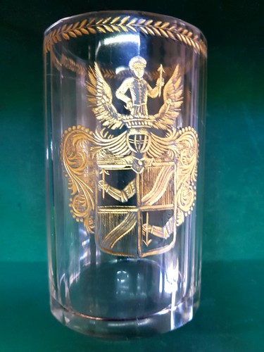 Antiker wappen becher mit - wappen,
