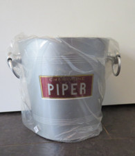 23553/ Vintage Piper Champagne
