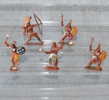 5 alte Kunststoff Indianer